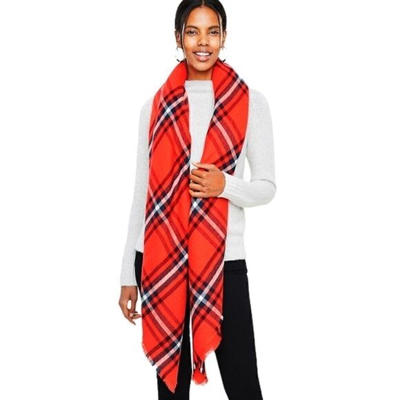 Ann Taylor blanket scarf red 62x 60 excellent condition - Picture 1 of 2
